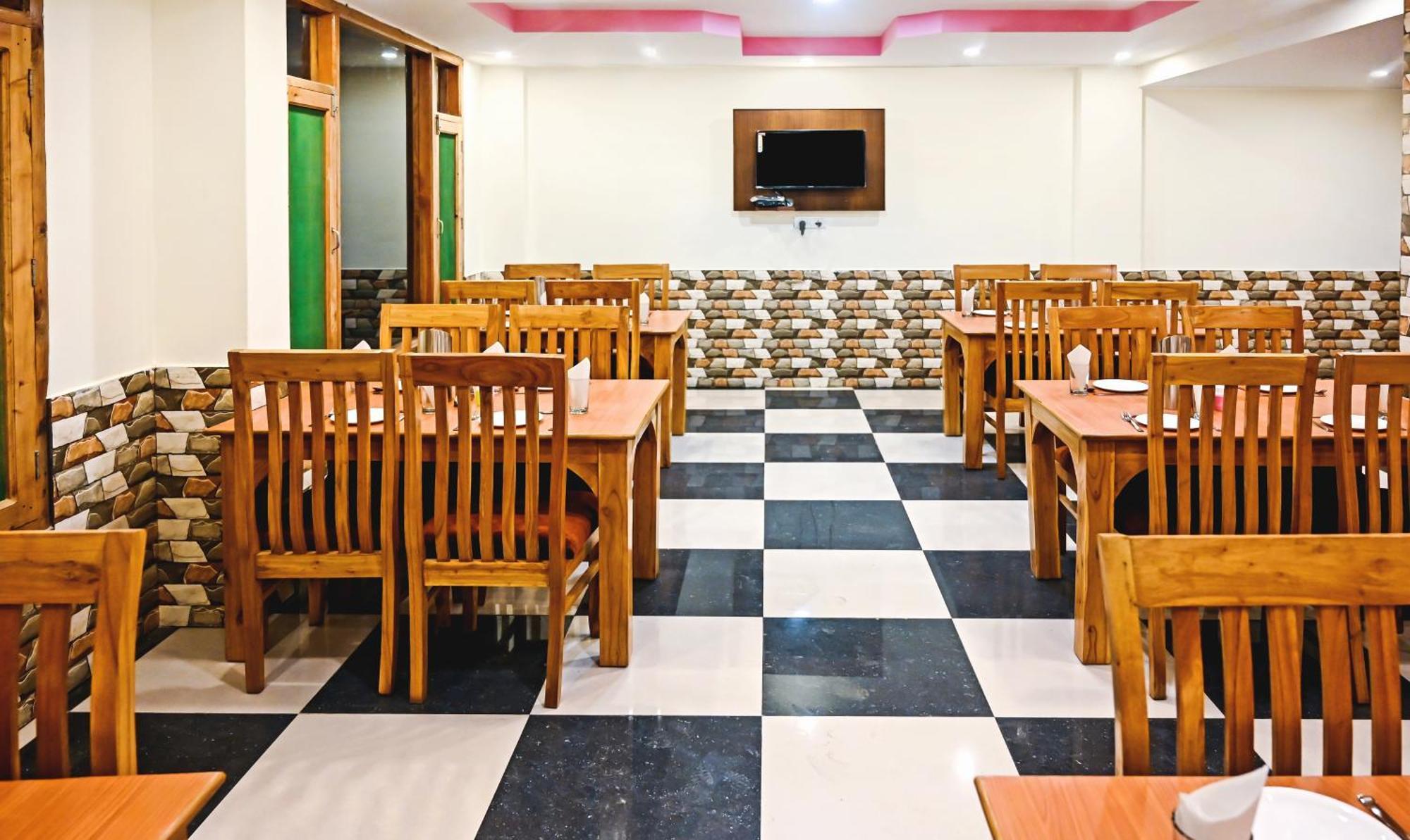 Treebo Dev With Valley View, Mall Road Manali  Luaran gambar